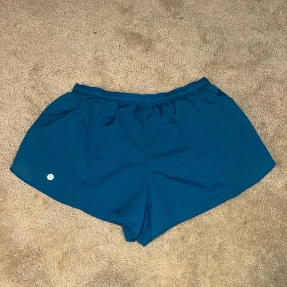 Lululemon Dolphin-Hem Mid-Rise Running Short 3" - Hawaiian Blue - M - Picture 7 of 9